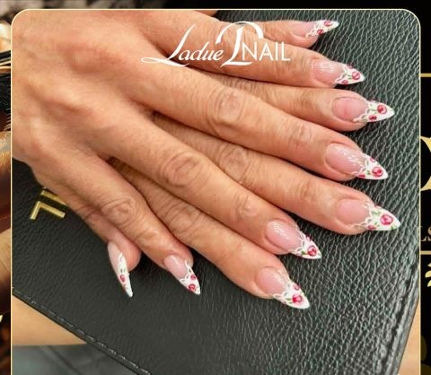 Nail-art set, real Ladue work